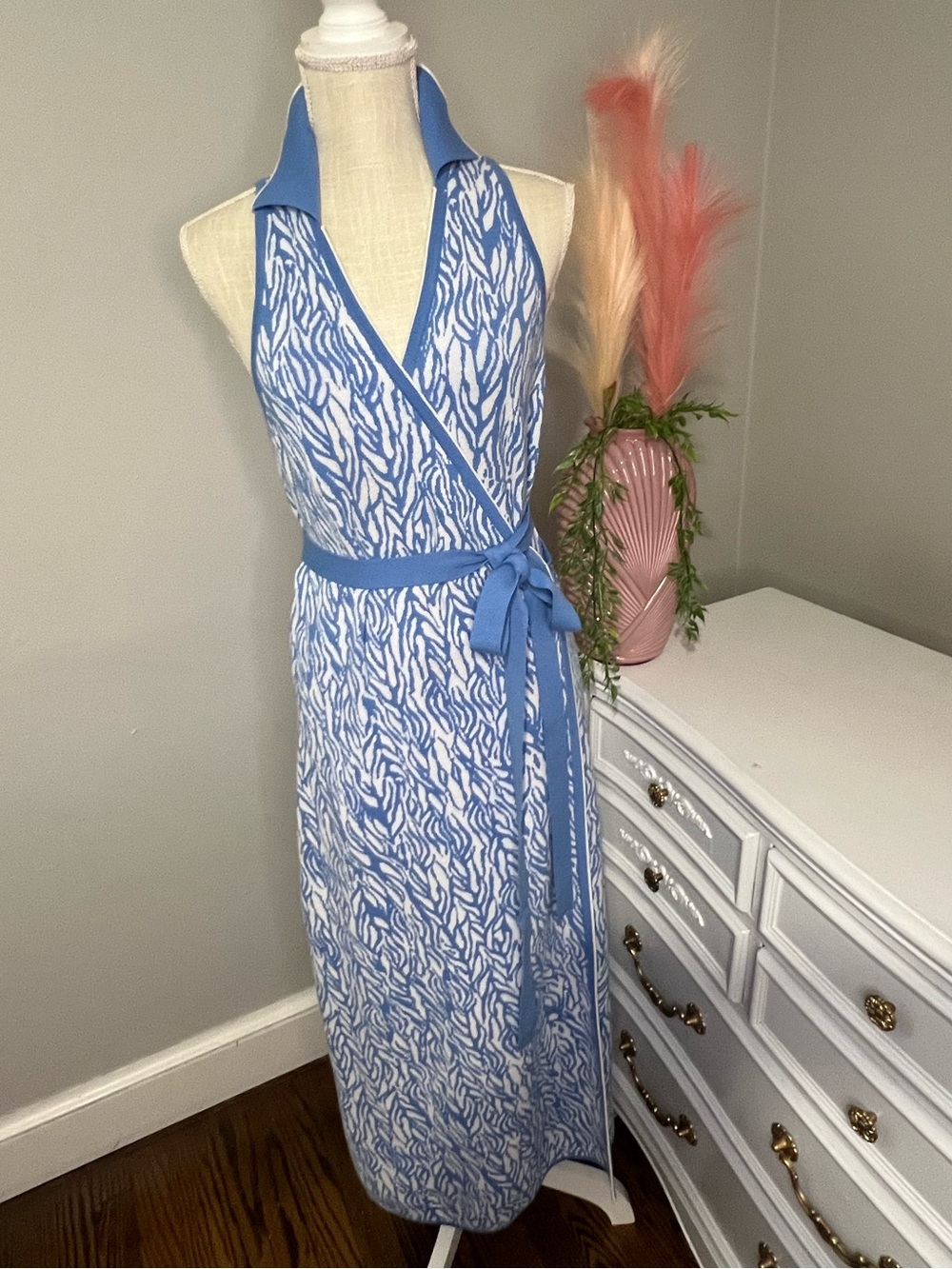 Diane Von Furstenberg coastal blue and white ‘sea twig’ knit wrap dress